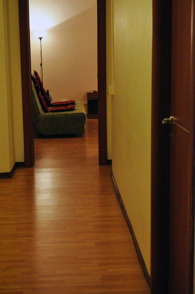 Angela Hotel *
