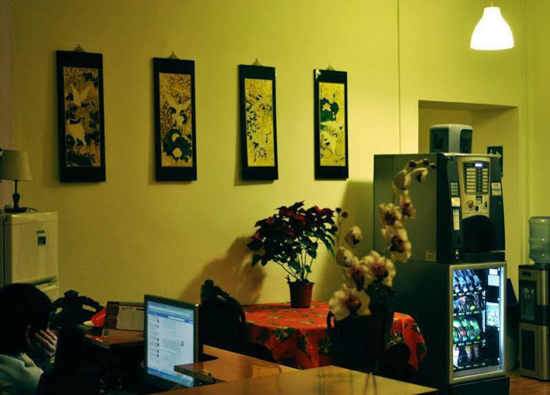 Angela Hotel *