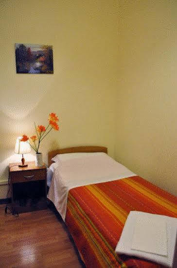 Angela Hotel *